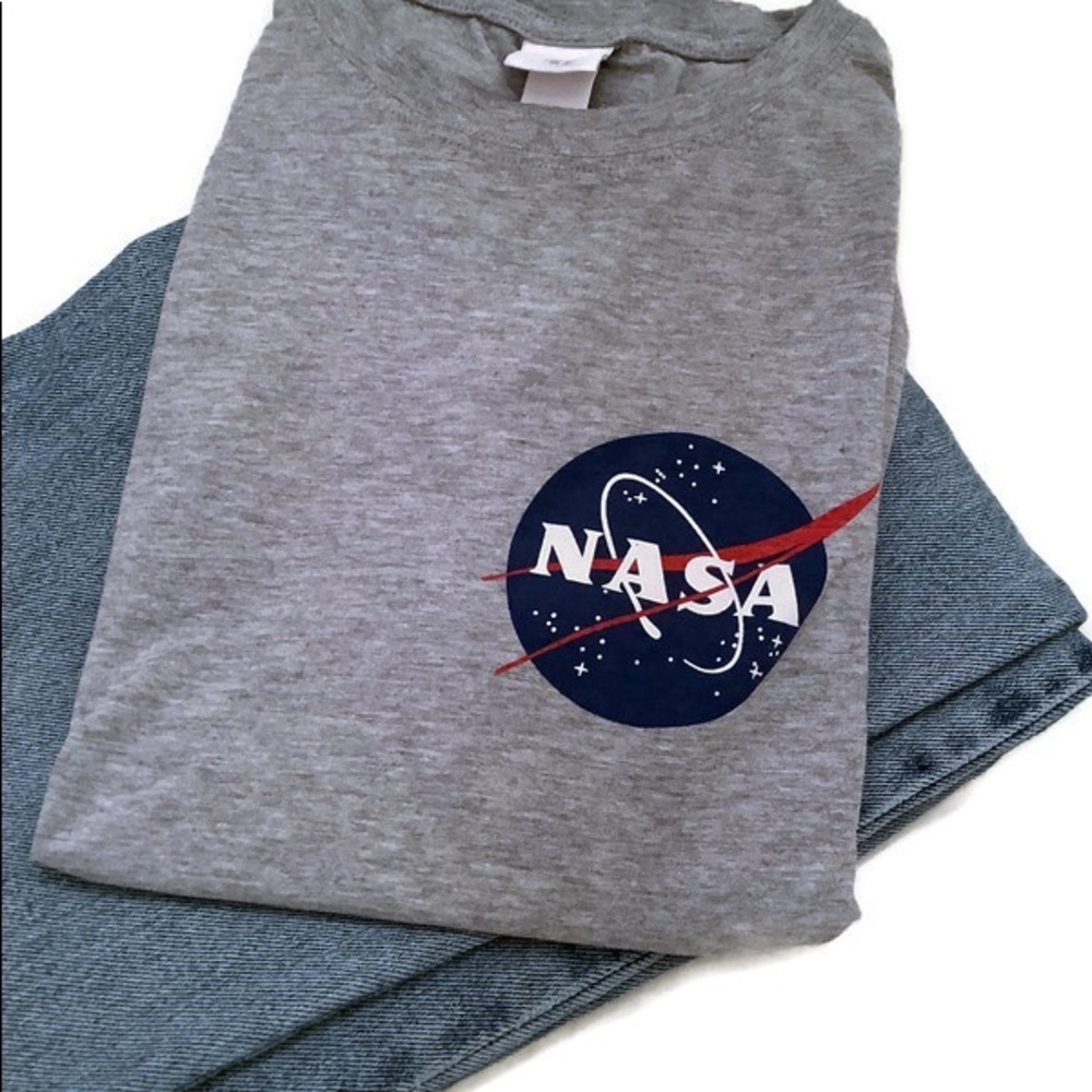 NASA Logo Short Sleeve Tee Shirt Size Medium